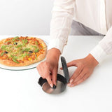 Cortador de pizza con protector negro Brabantia