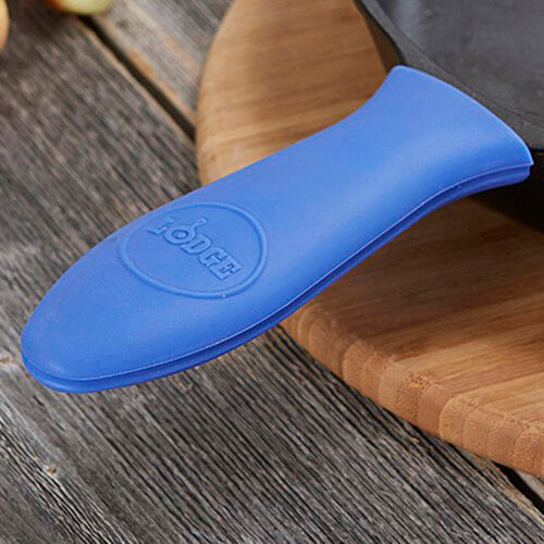 Funda para mango de sartén de silicón azul 14 x 5 cm Lodge