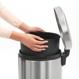 Bote de basura con pedal newi acero inoxidable mate/plástico 20 L Brabantia